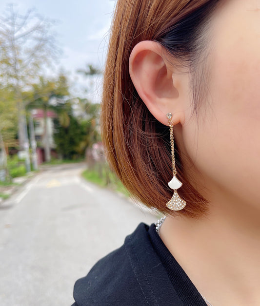 #EA0109 Earrings 長鏈扇形925銀針耳環