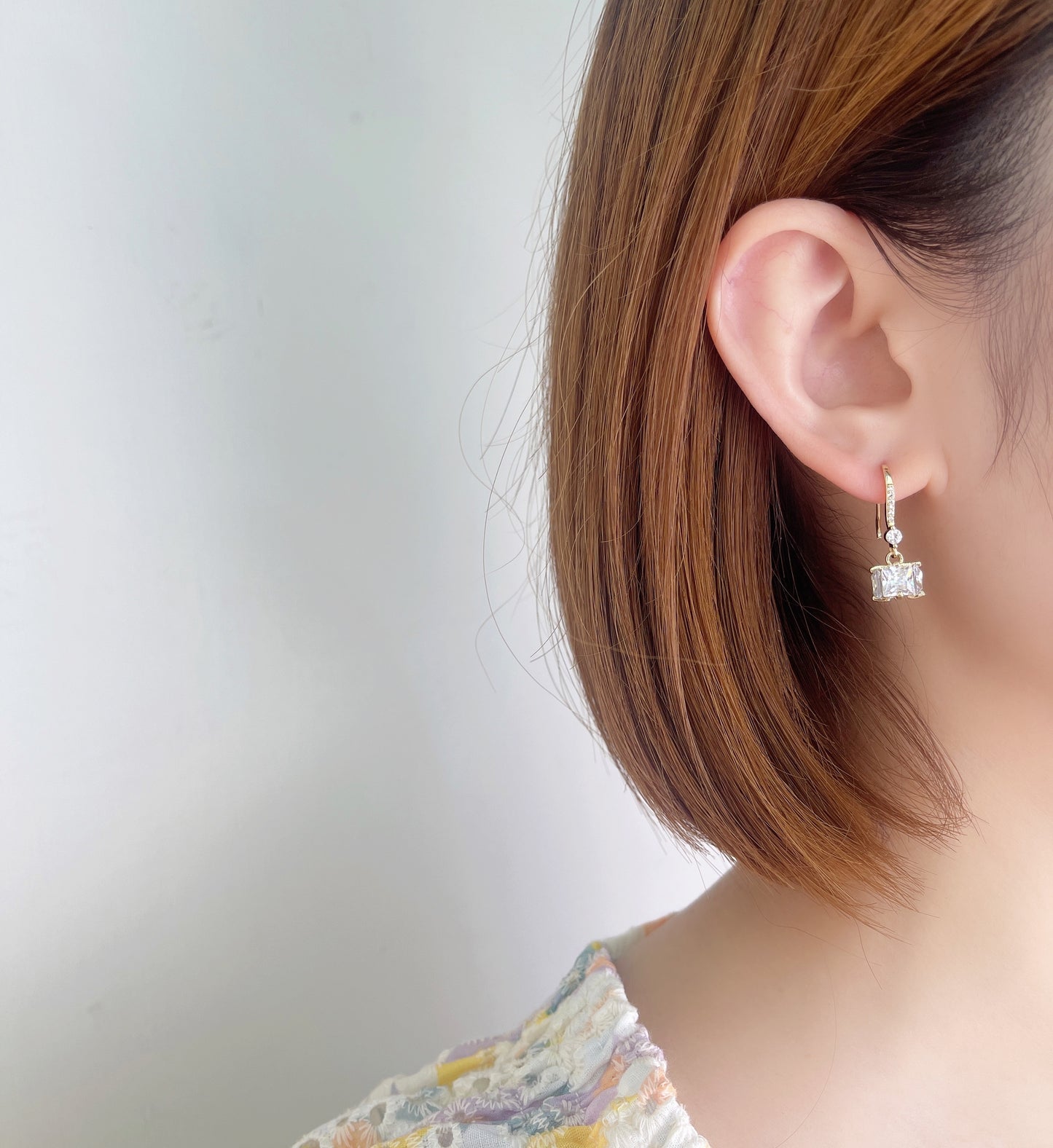 #EA0111 Earrings 方石耳鈎耳環